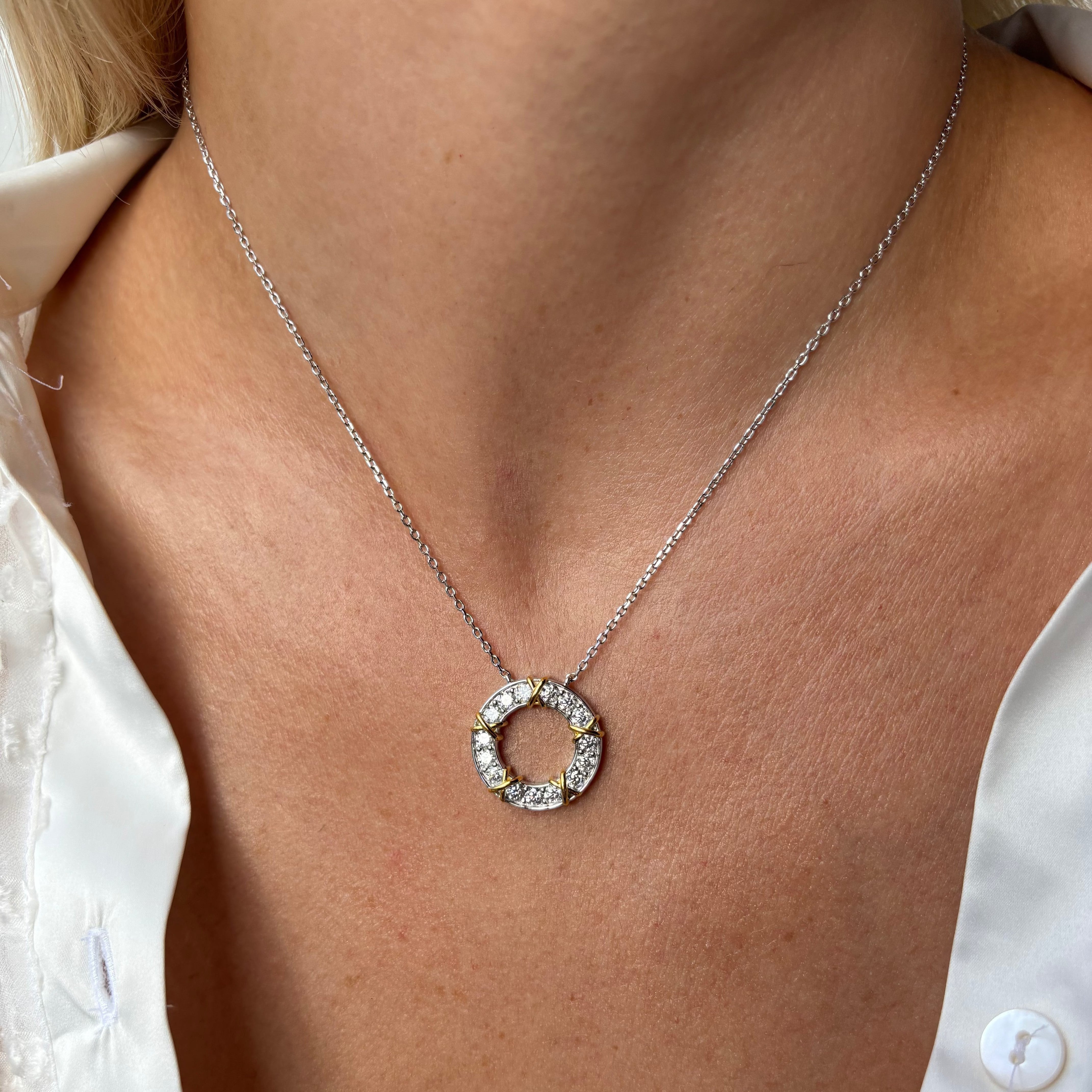 18K White Gold Vermeil, 18K White Gold Vermeil / Lifestyle