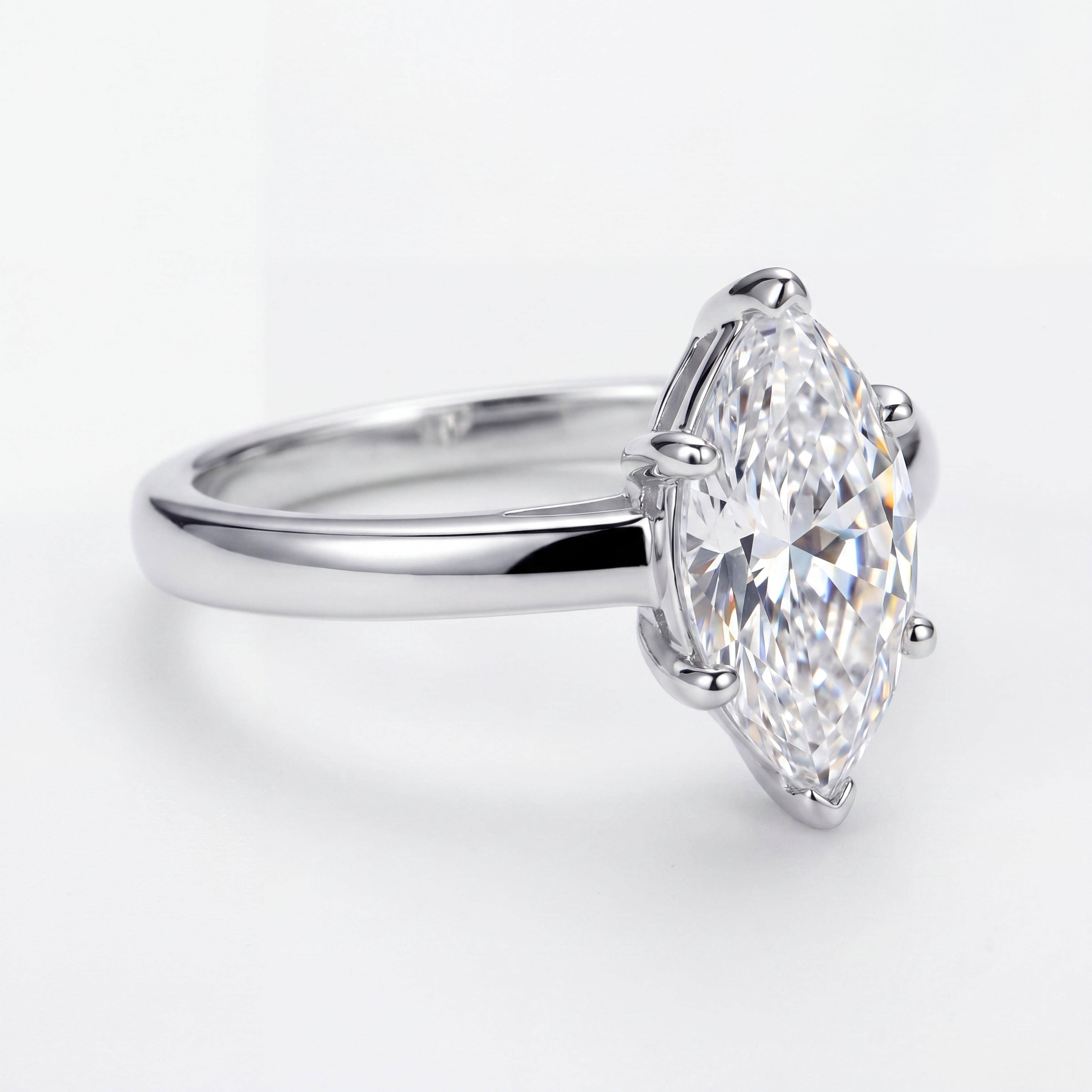 Maréva Solitaire Ring
