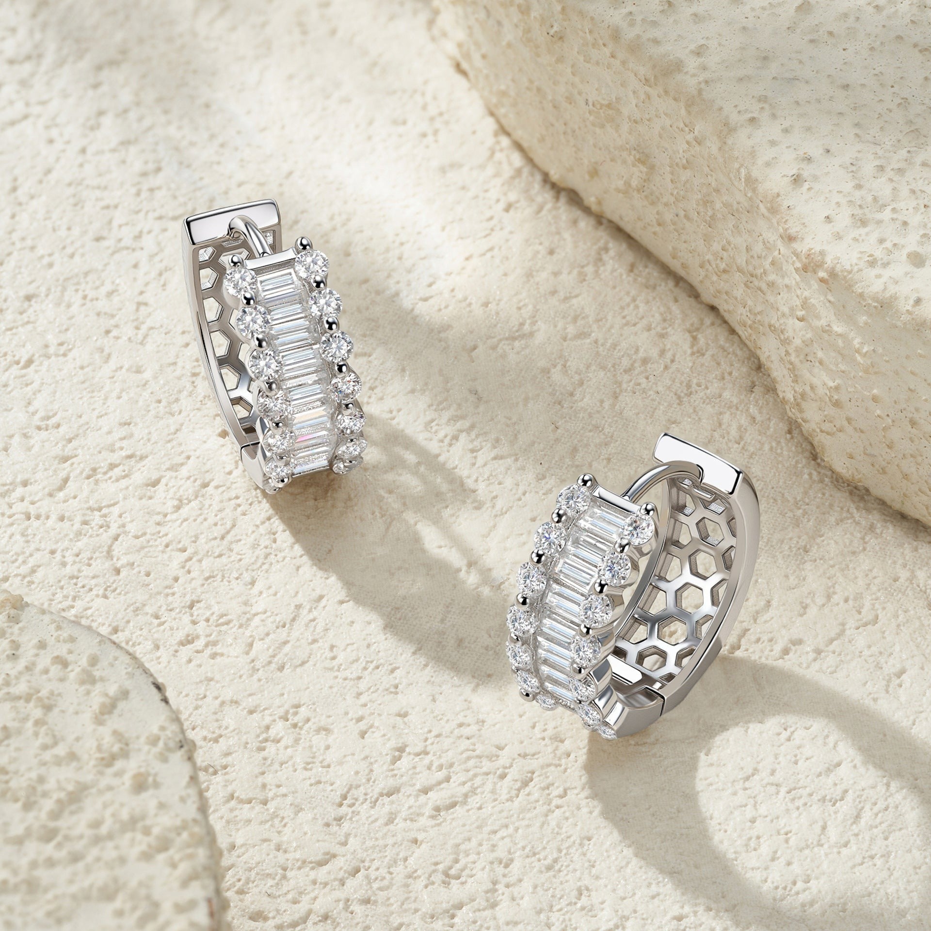 18K White Gold Vermeil