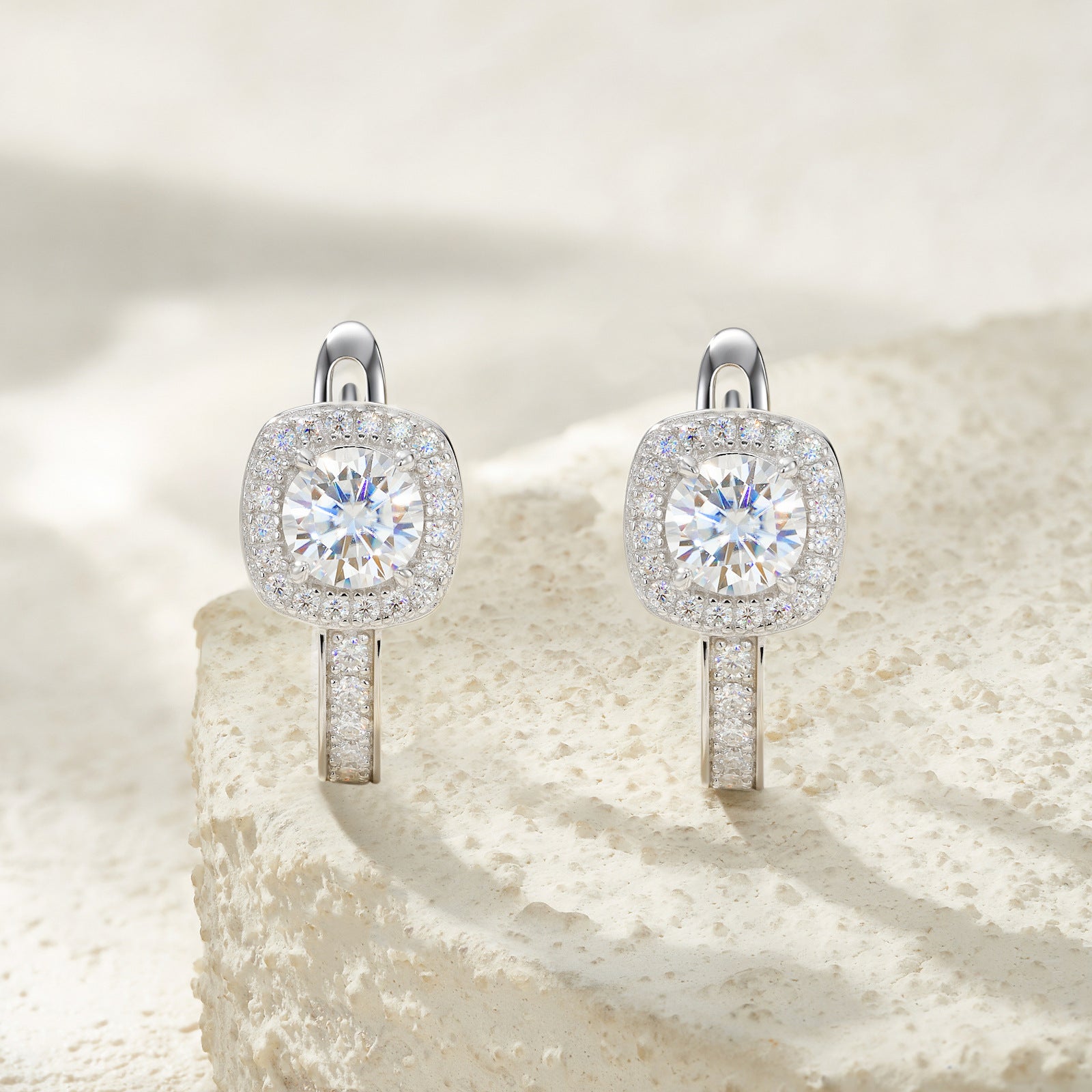Lumière Halo Bar Huggie Earrings