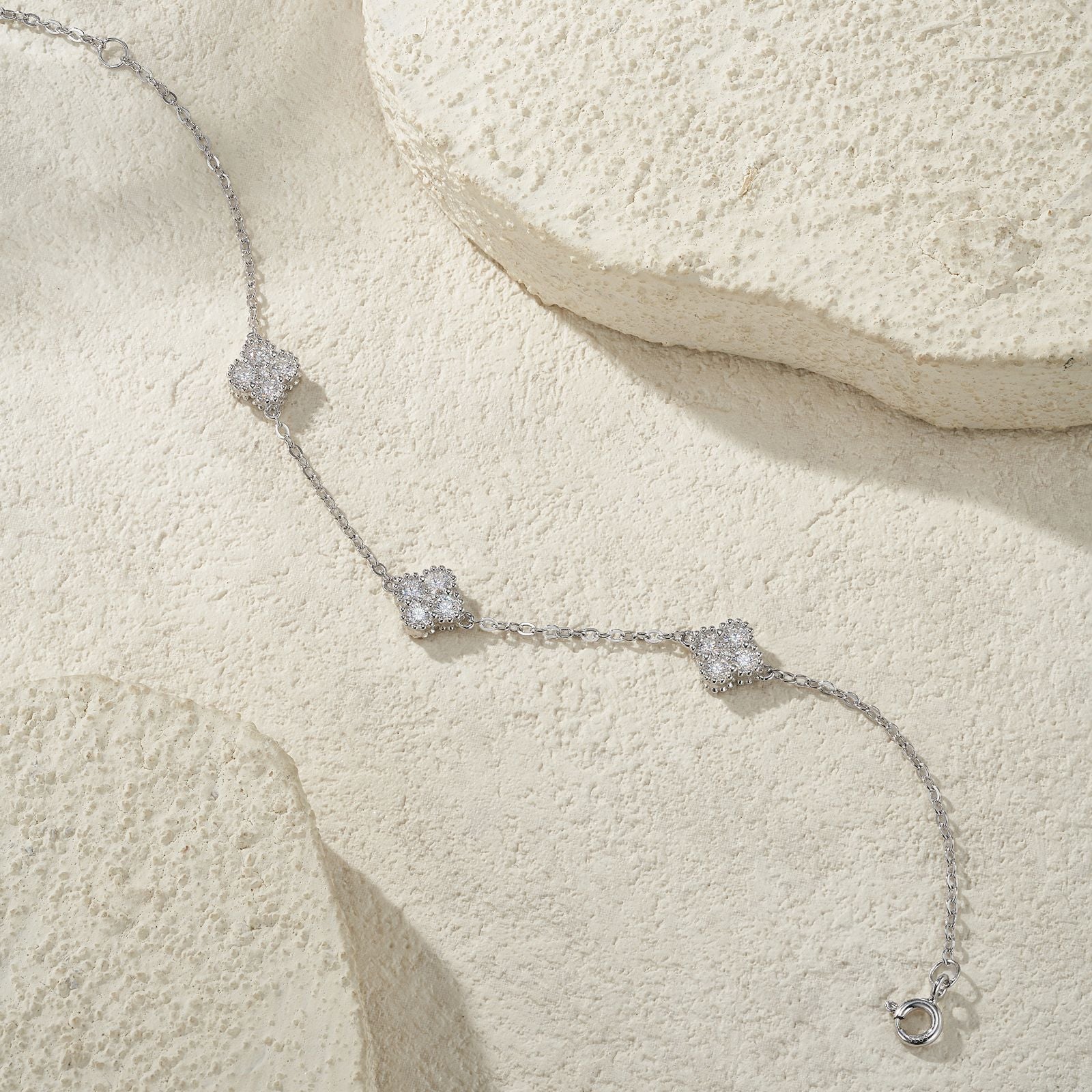Petite Étoile Charm Bracelet