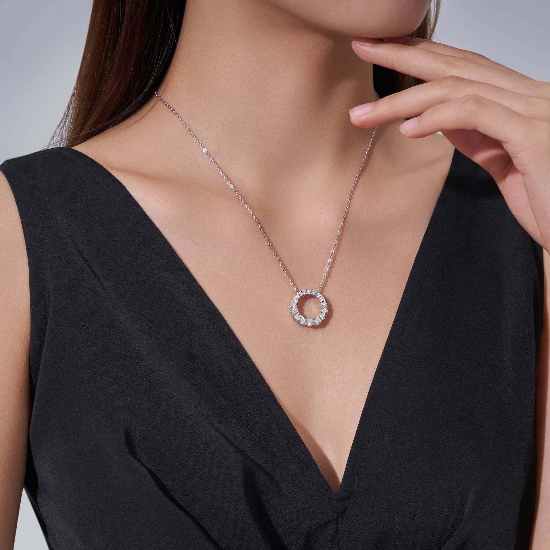 18K White Gold Vermeil, 18K White Gold Vermeil / Lifestyle