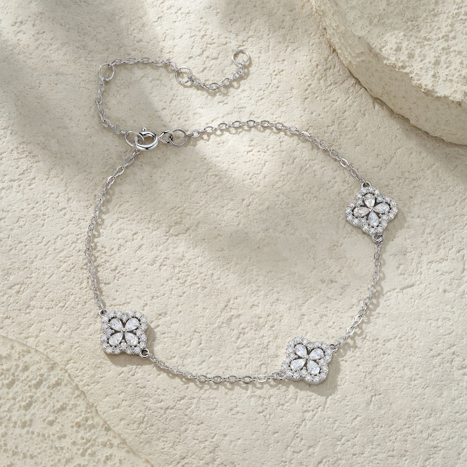 Fleur Lumière Charm Bracelet