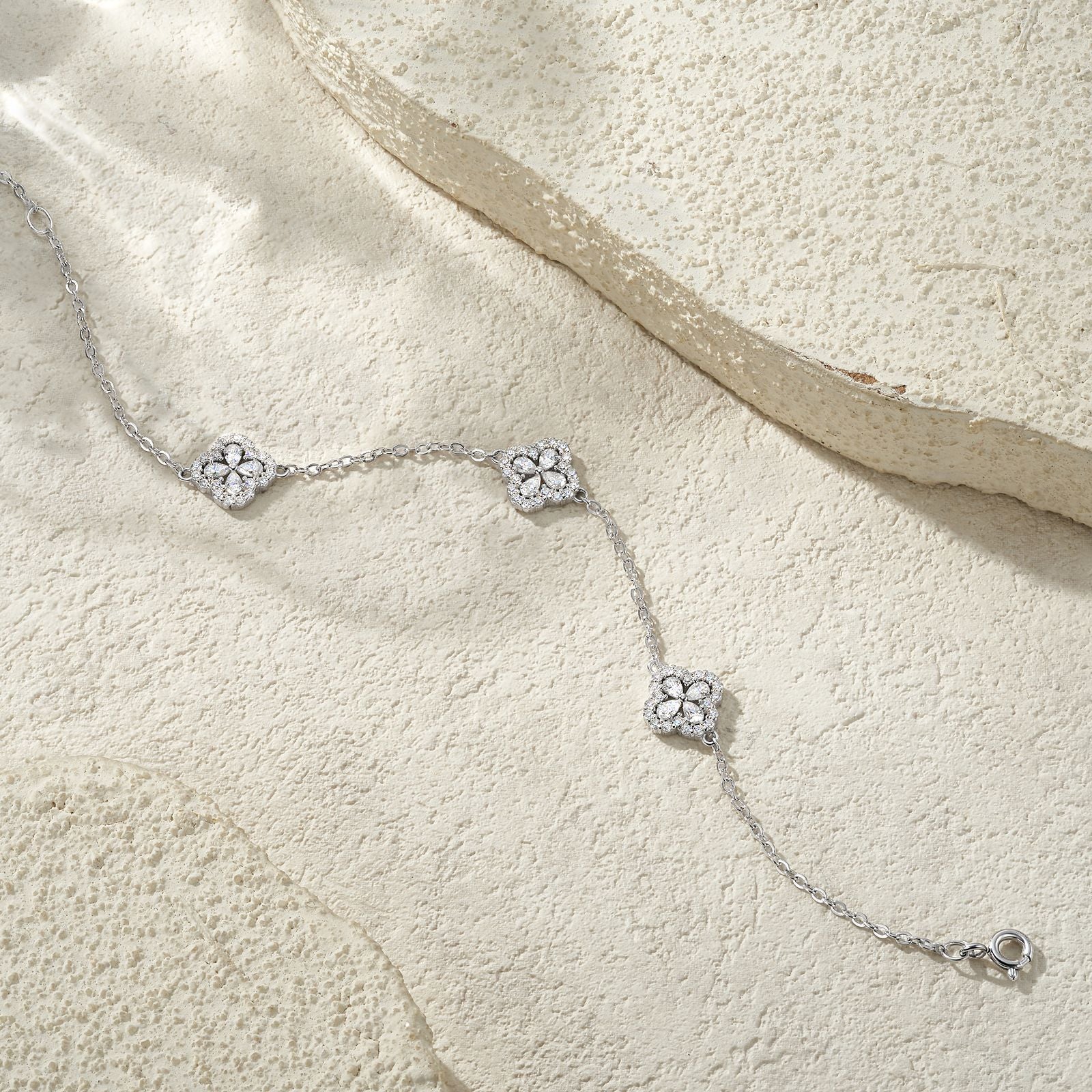 Fleur Lumière Charm Bracelet