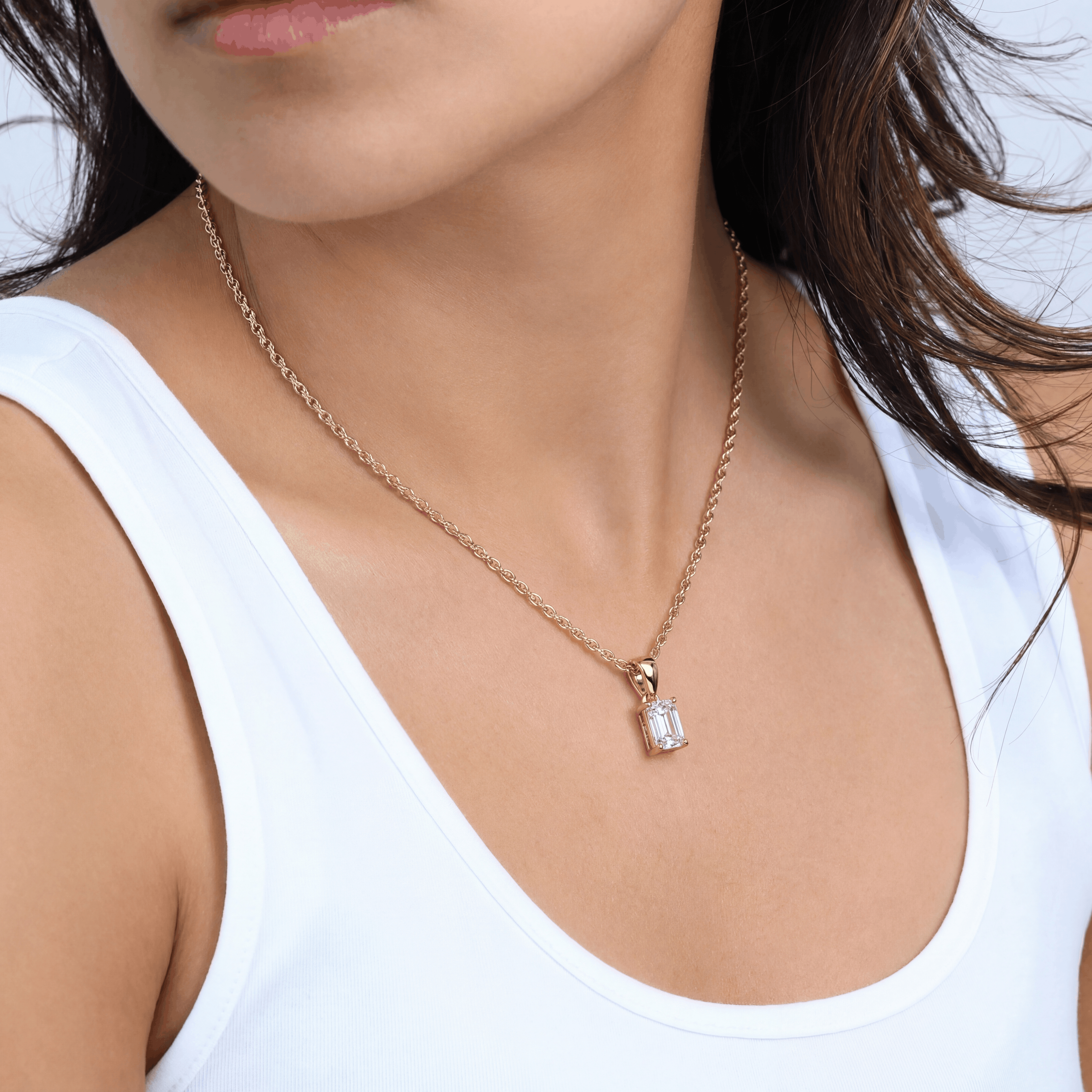 Classique Solitaire Necklace