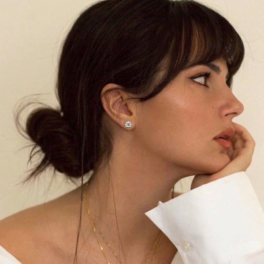Essentielle Studs 4P