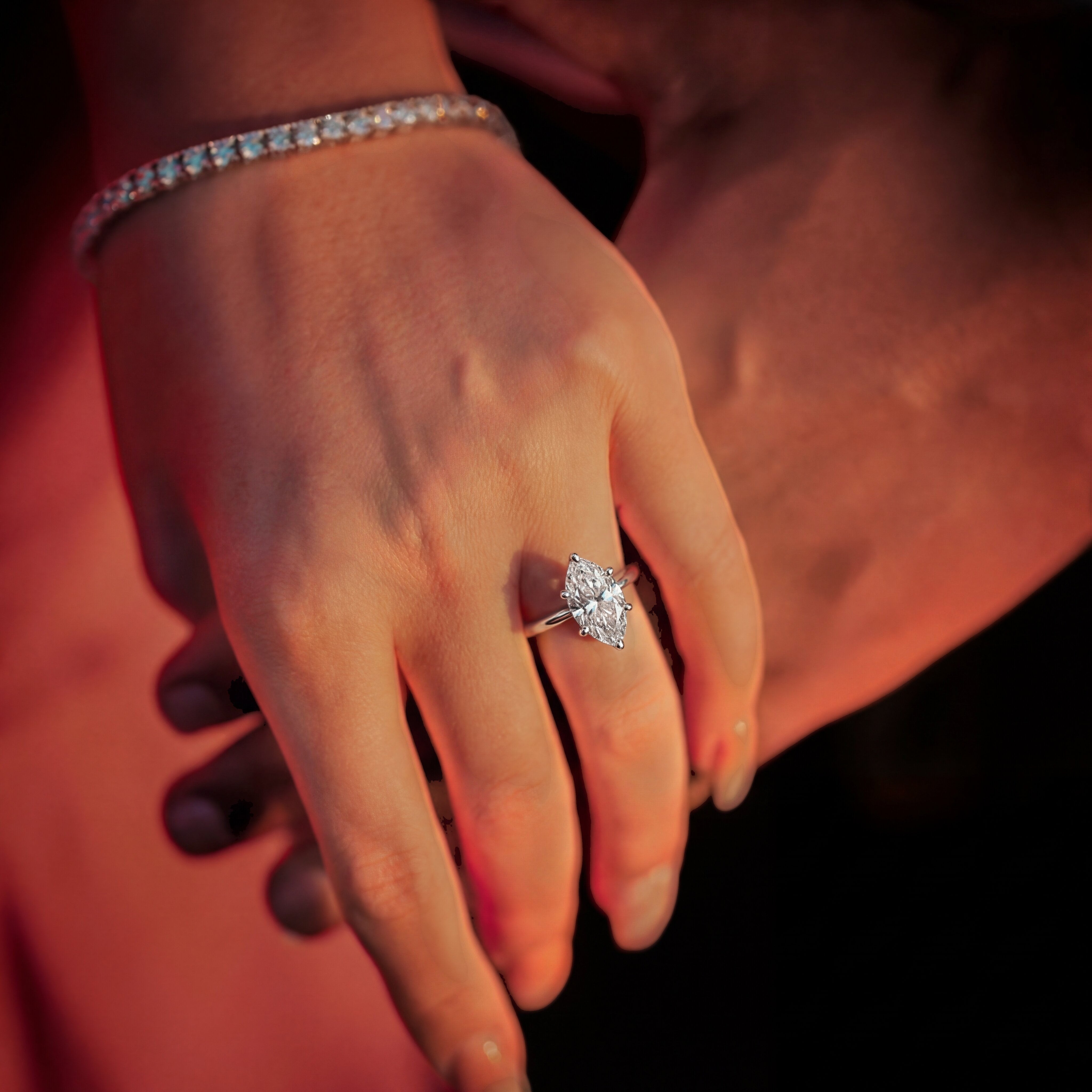 18K White Gold Vermeil, 18K White Gold Vermeil / Lifestyle, 18K White Gold Vermeil / 1.00 CARAT