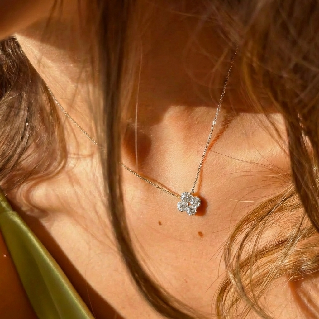 Fleur de Lumière Necklace