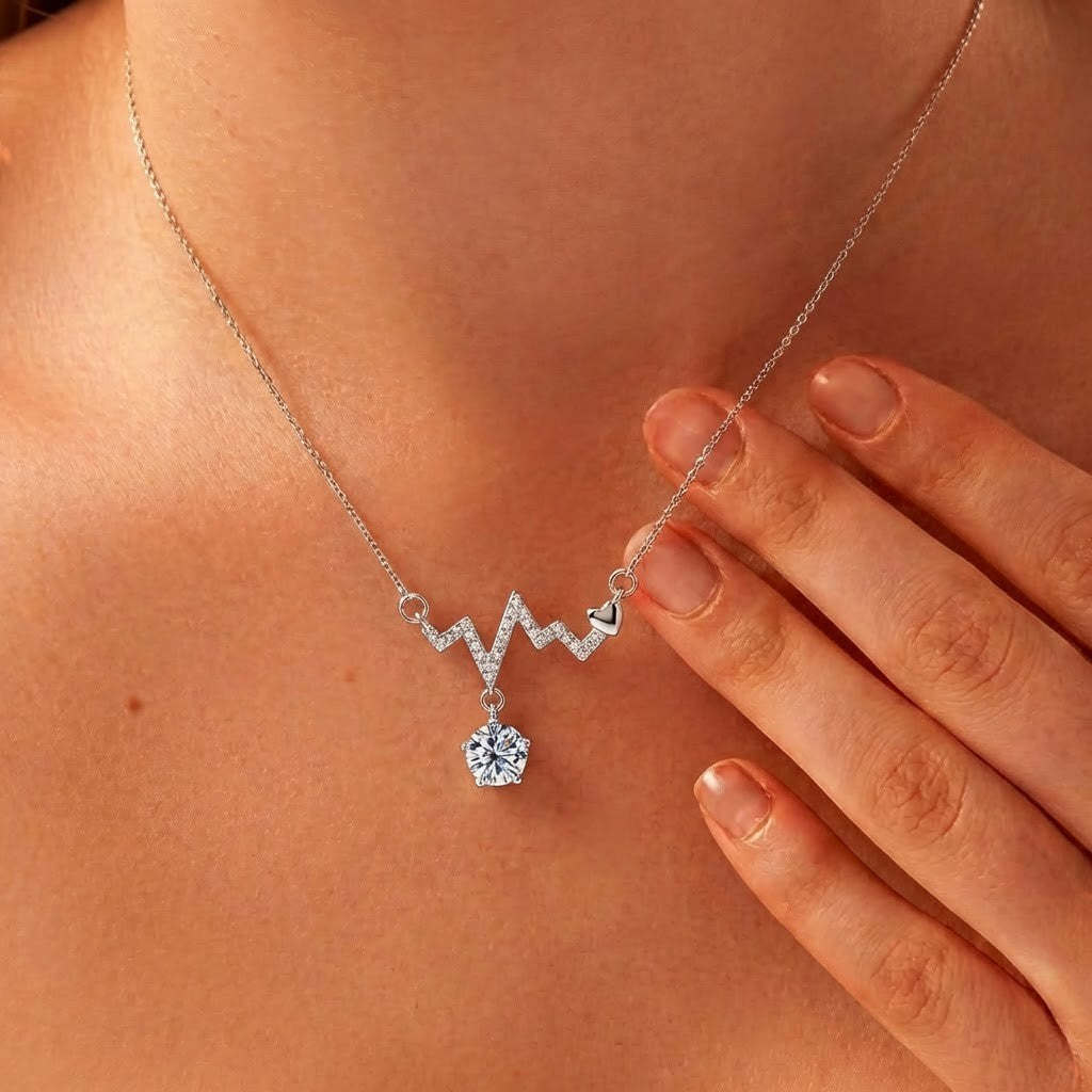 18K White Gold Vermeil, 18K White Gold Vermeil / Lifestyle