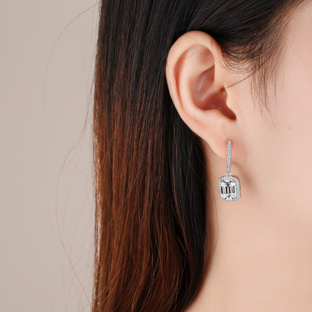 Lumière Élancée Earrings