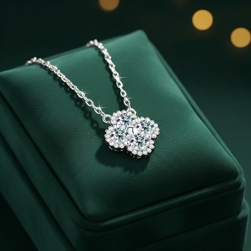 Fleur de Lumière Necklace