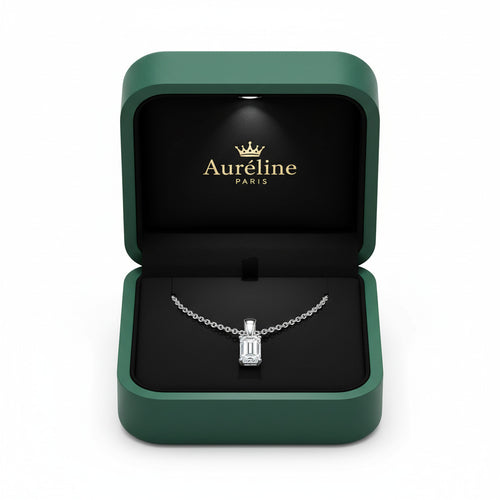 Classique Solitaire Necklace