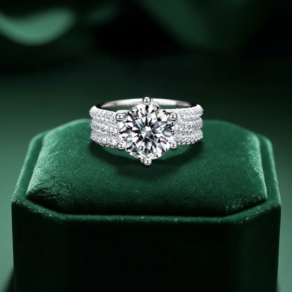 L’Impératrice Éclat Ring