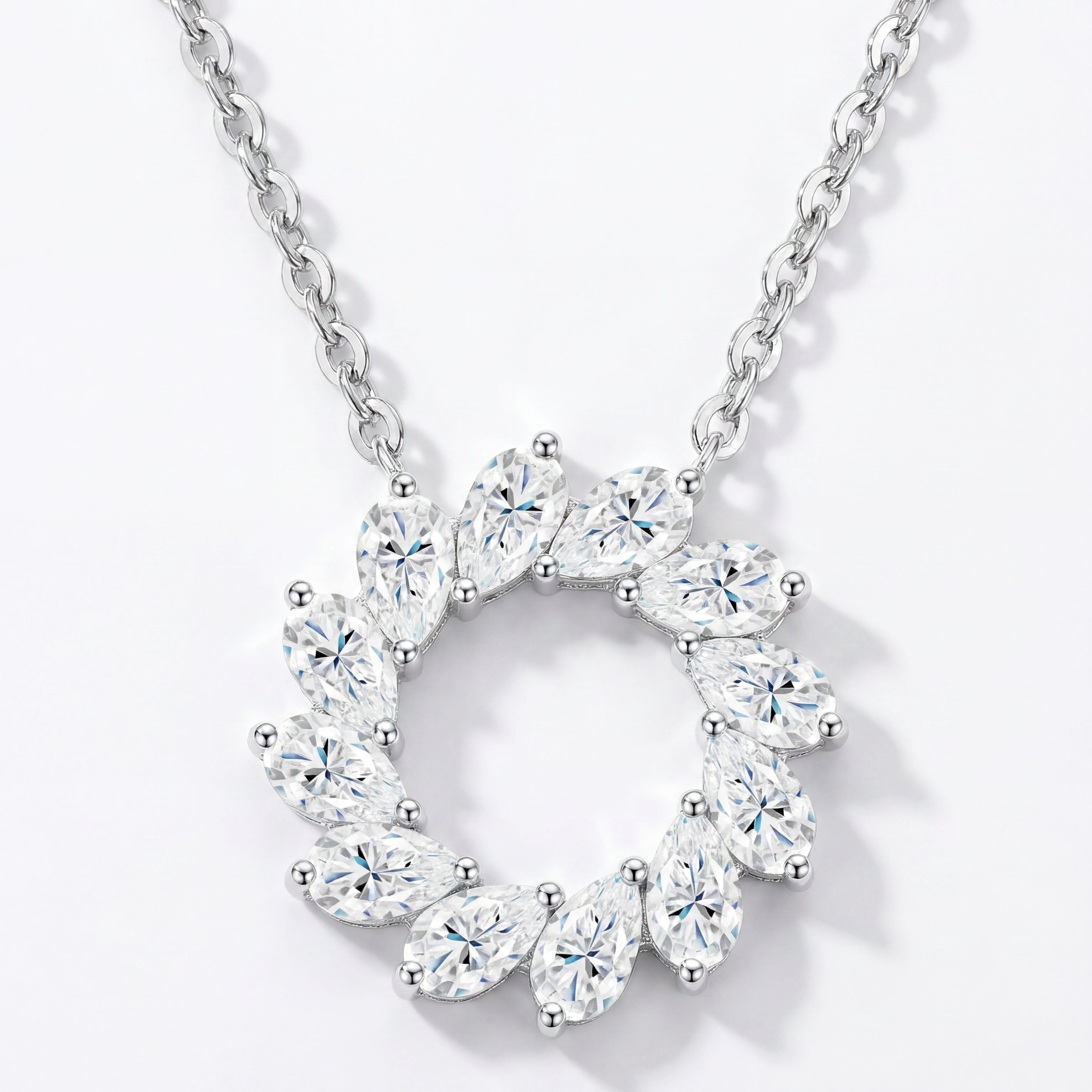 Couronne Éclat Necklace