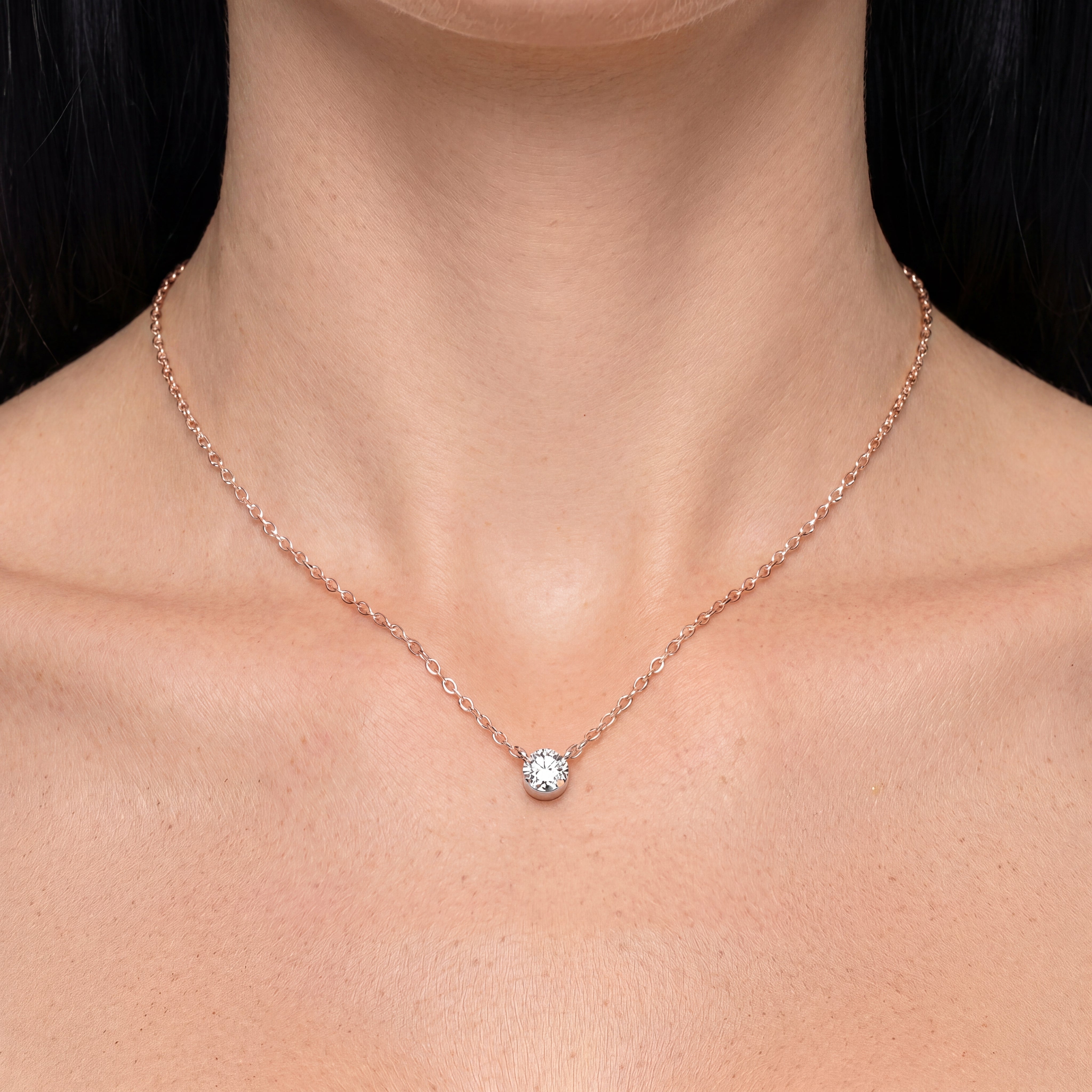 Lumière Solitaire Necklace
