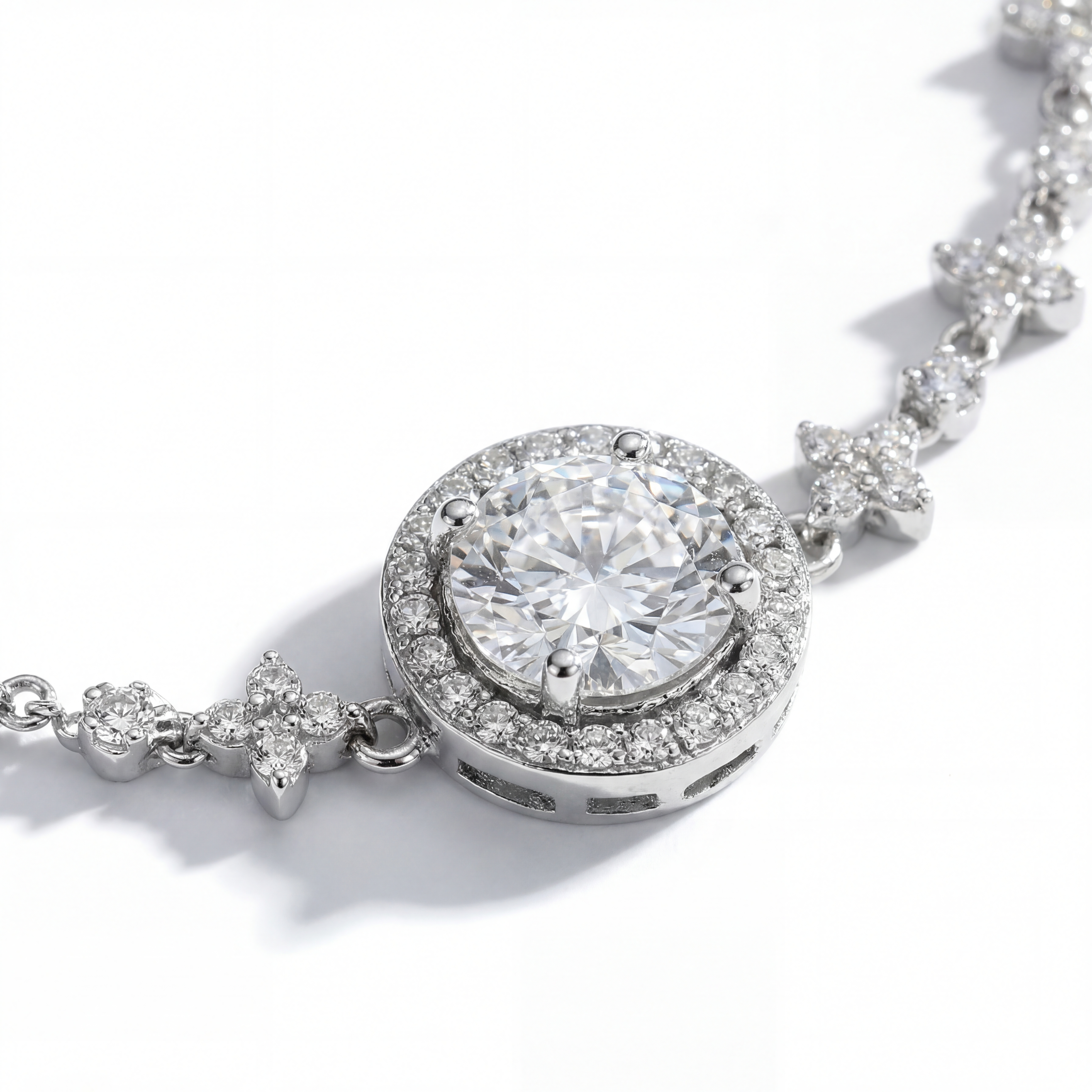 Éclat de Lune Bracelet