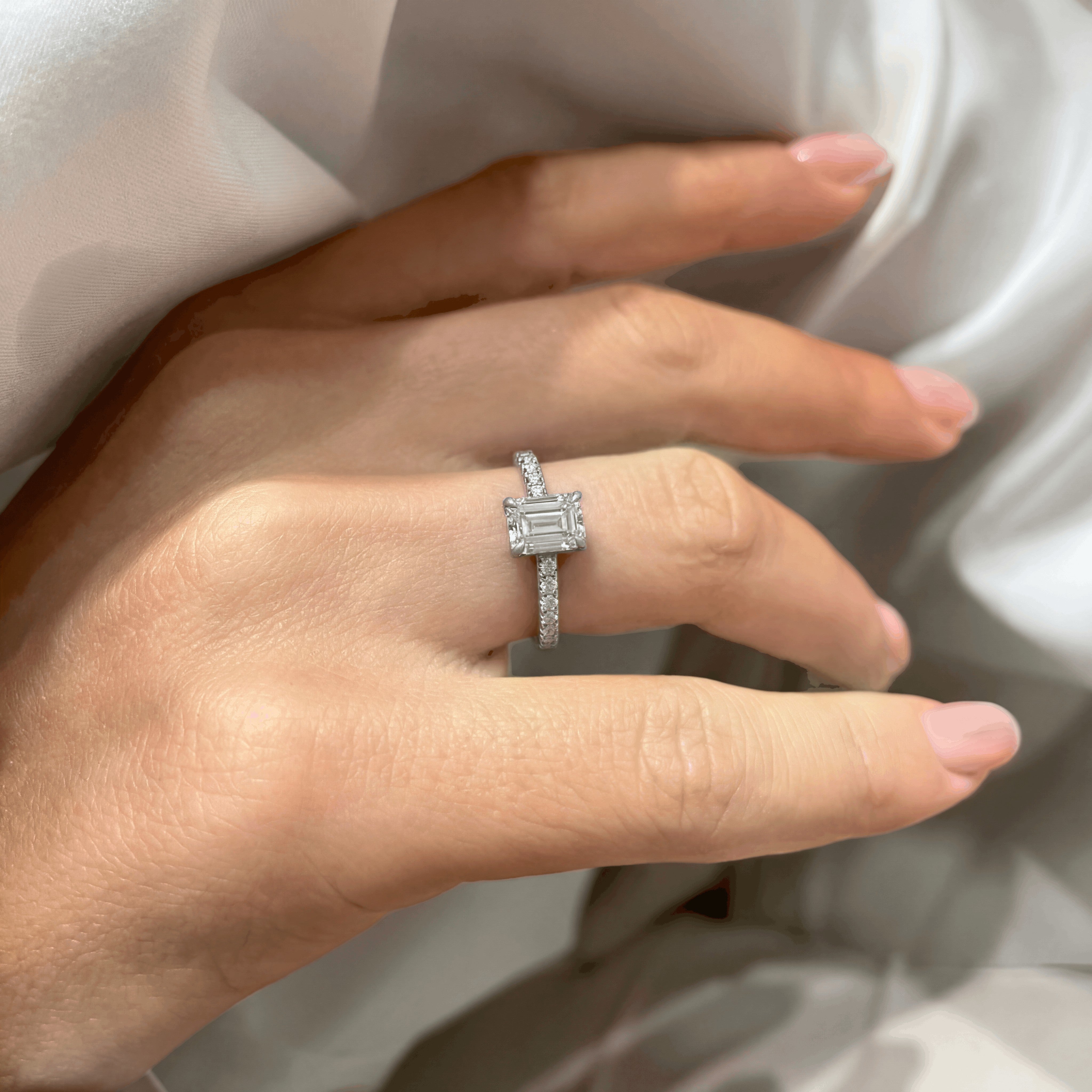 18K White Gold Vermeil, 18K White Gold Vermeil / Lifestyle