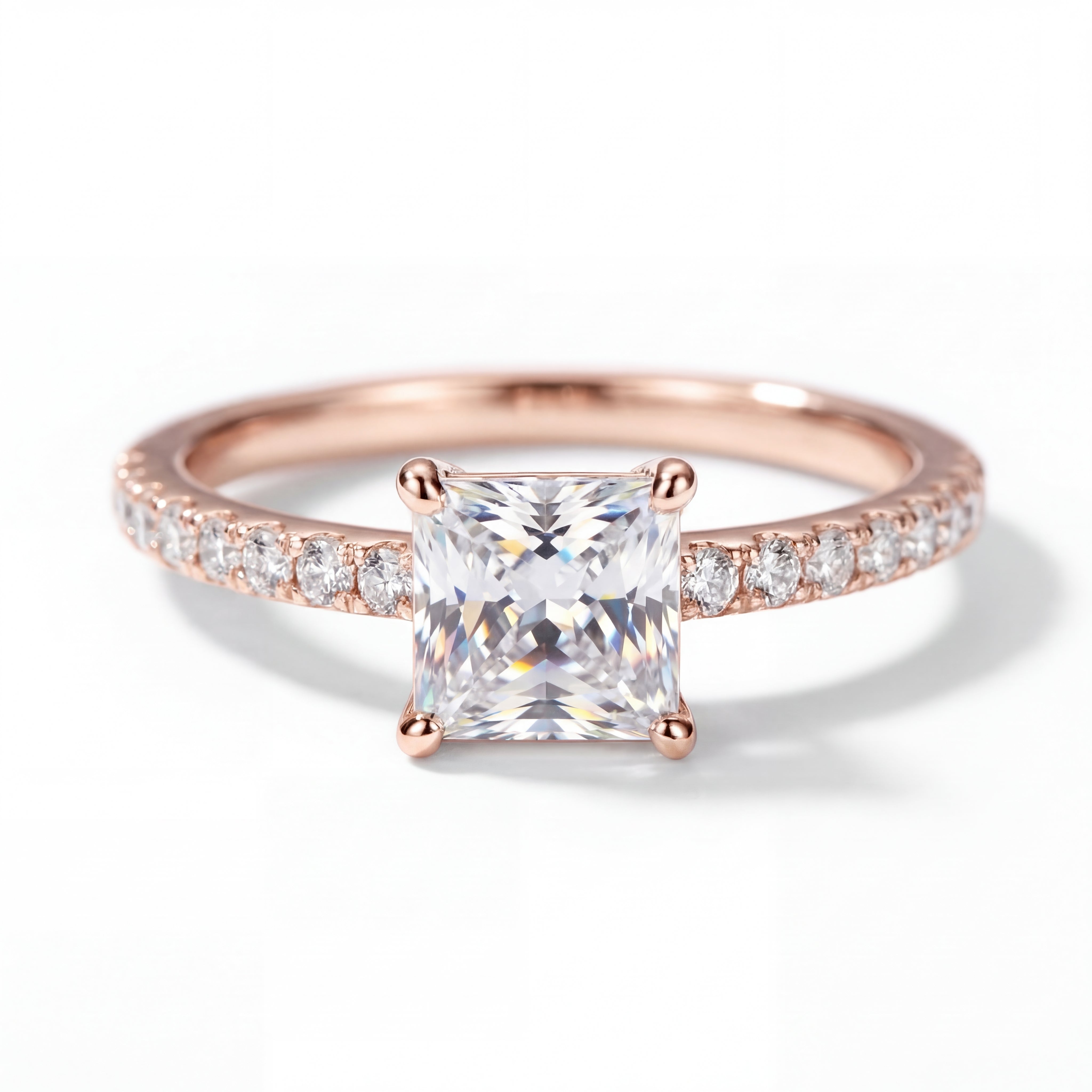 Carré Discret Ring