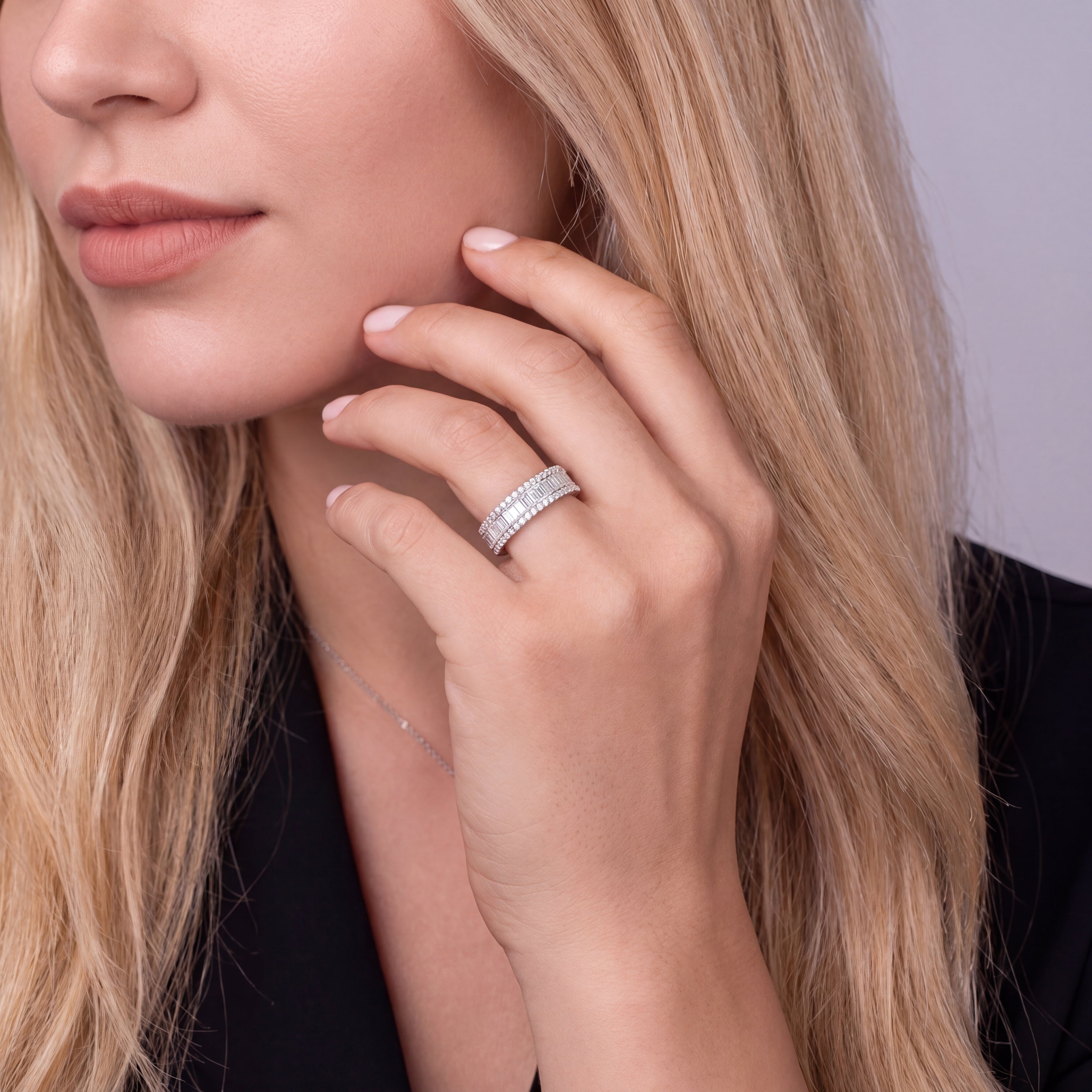 18K White Gold Vermeil, 18K White Gold Vermeil / Lifestyle