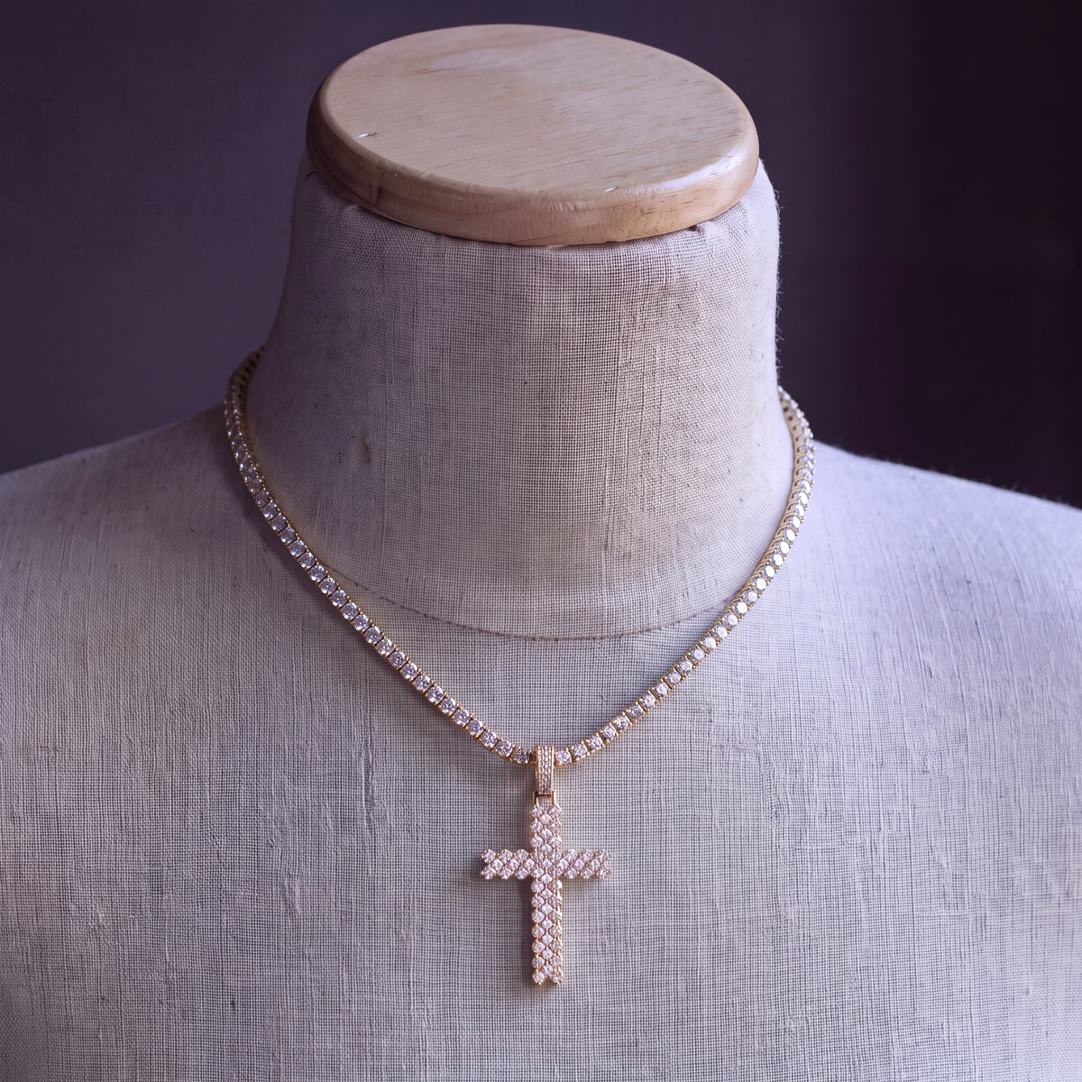 18K Yellow Gold Vermeil, 18K Yellow Gold Vermeil / Lifestyle