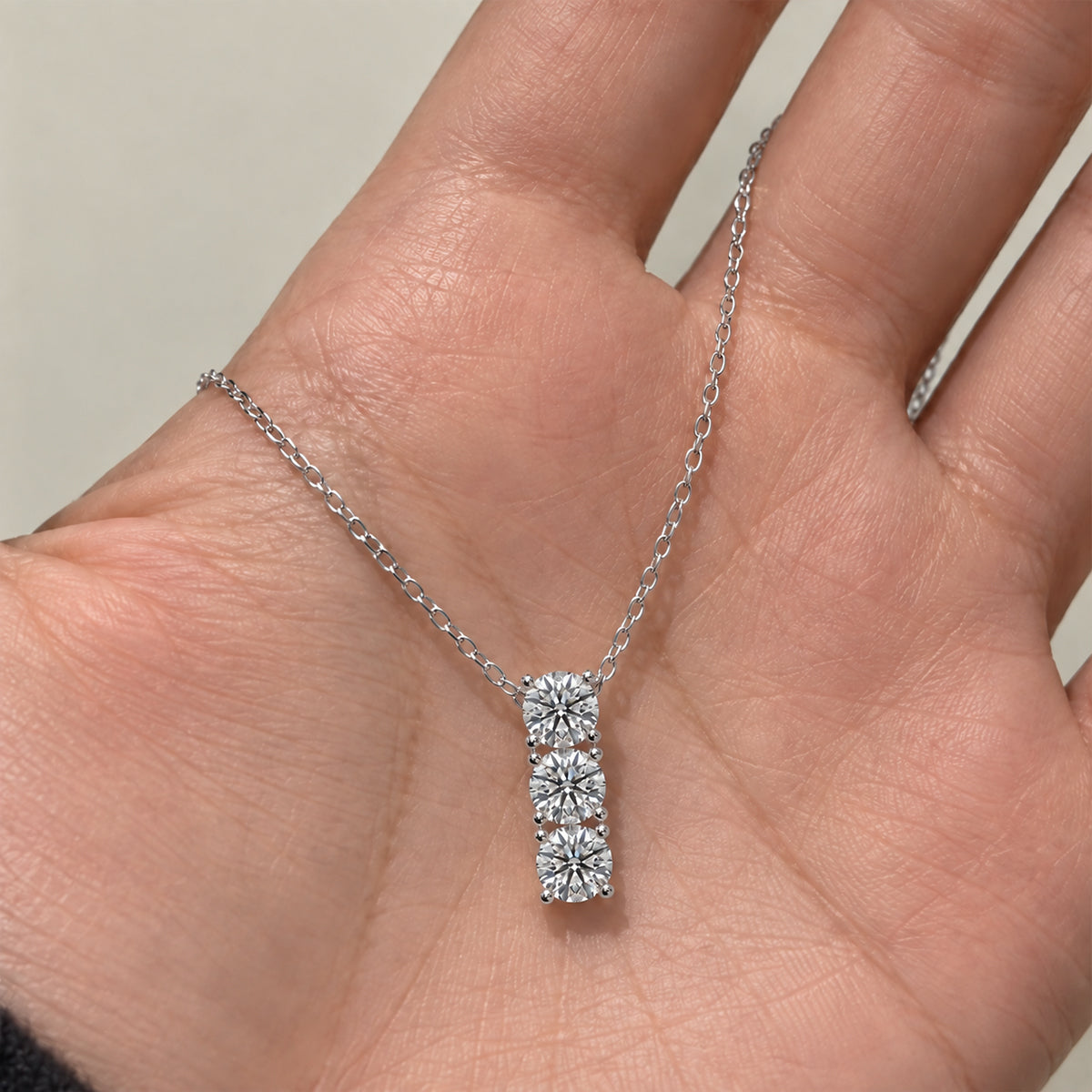 18K White Gold Vermeil / 1.50 CARAT
