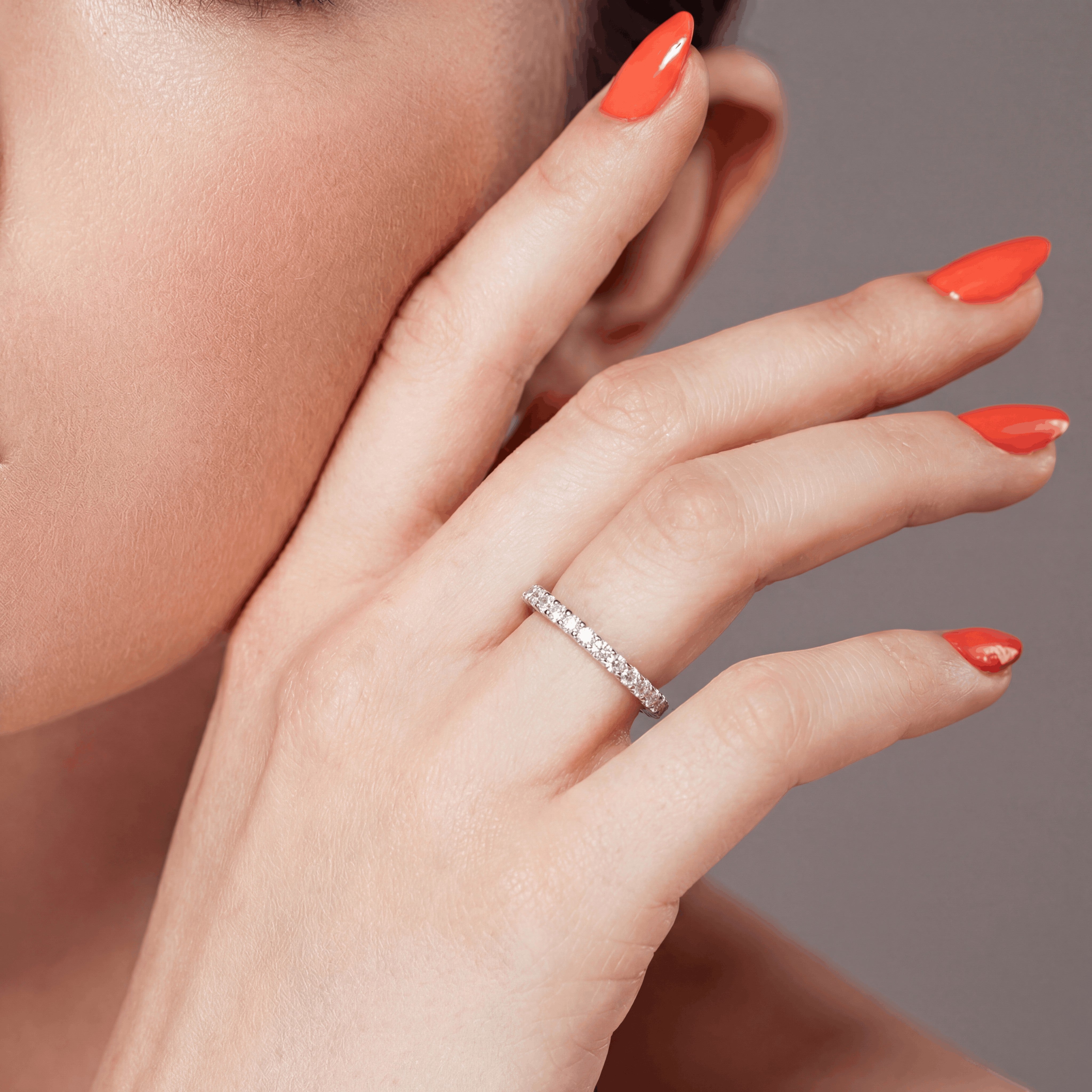 18K White Gold Vermeil, 18K White Gold Vermeil / Lifestyle