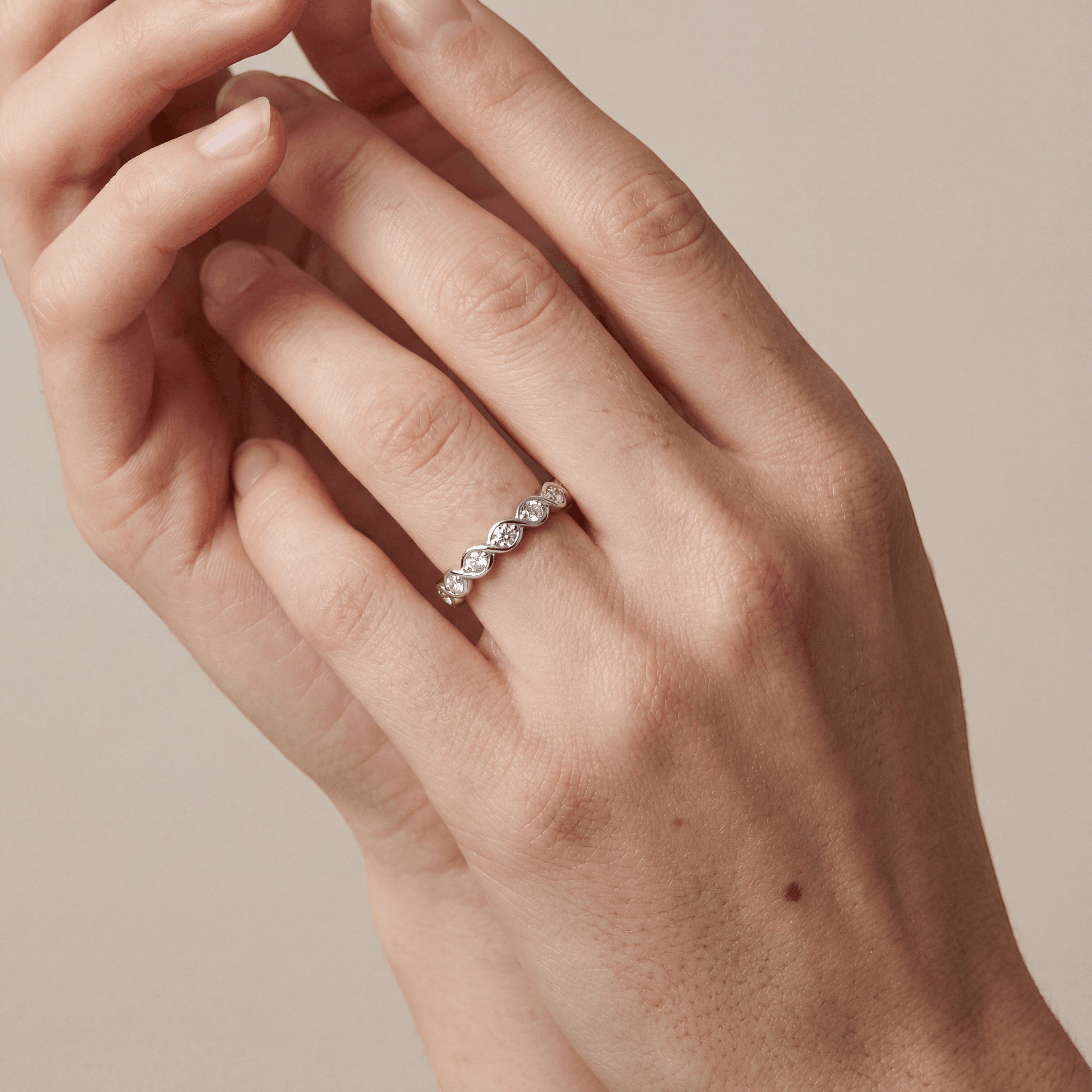 18K White Gold Vermeil, 18K White Gold Vermeil / Lifestyle
