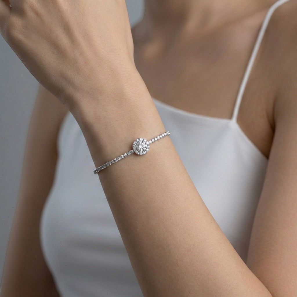 18K White Gold Vermeil, 18K White Gold Vermeil / Lifestyle