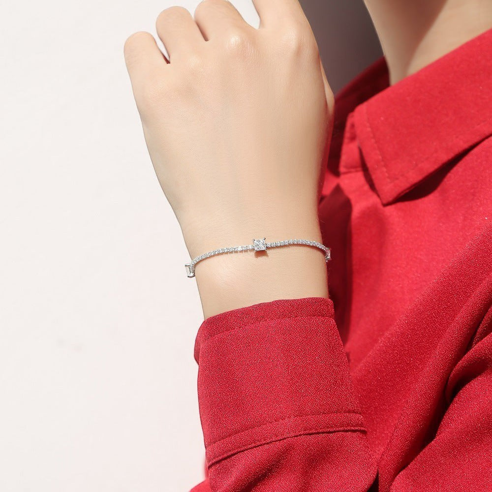 18K White Gold Vermeil, 18K White Gold Vermeil / Lifestyle