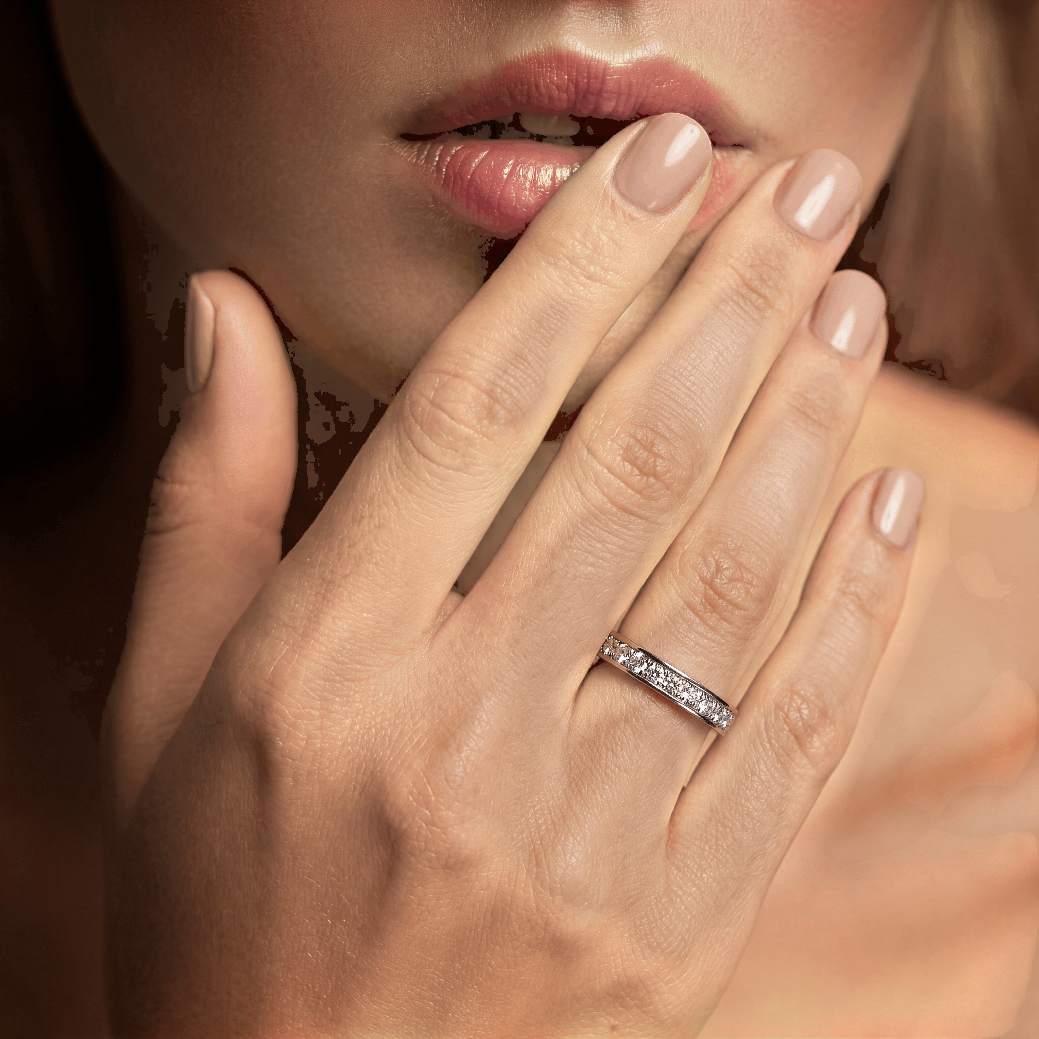 18K White Gold Vermeil, 18K White Gold Vermeil / Lifestyle