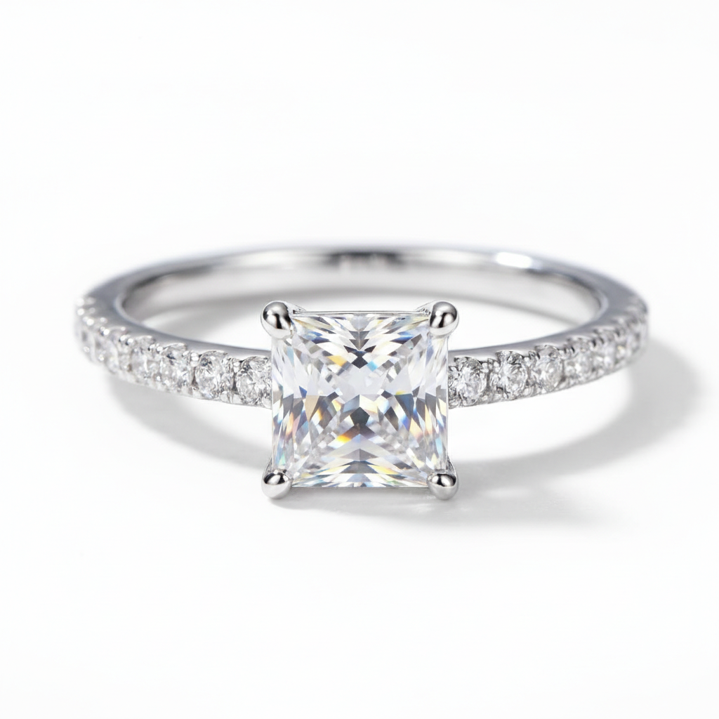 Carré Discret Ring